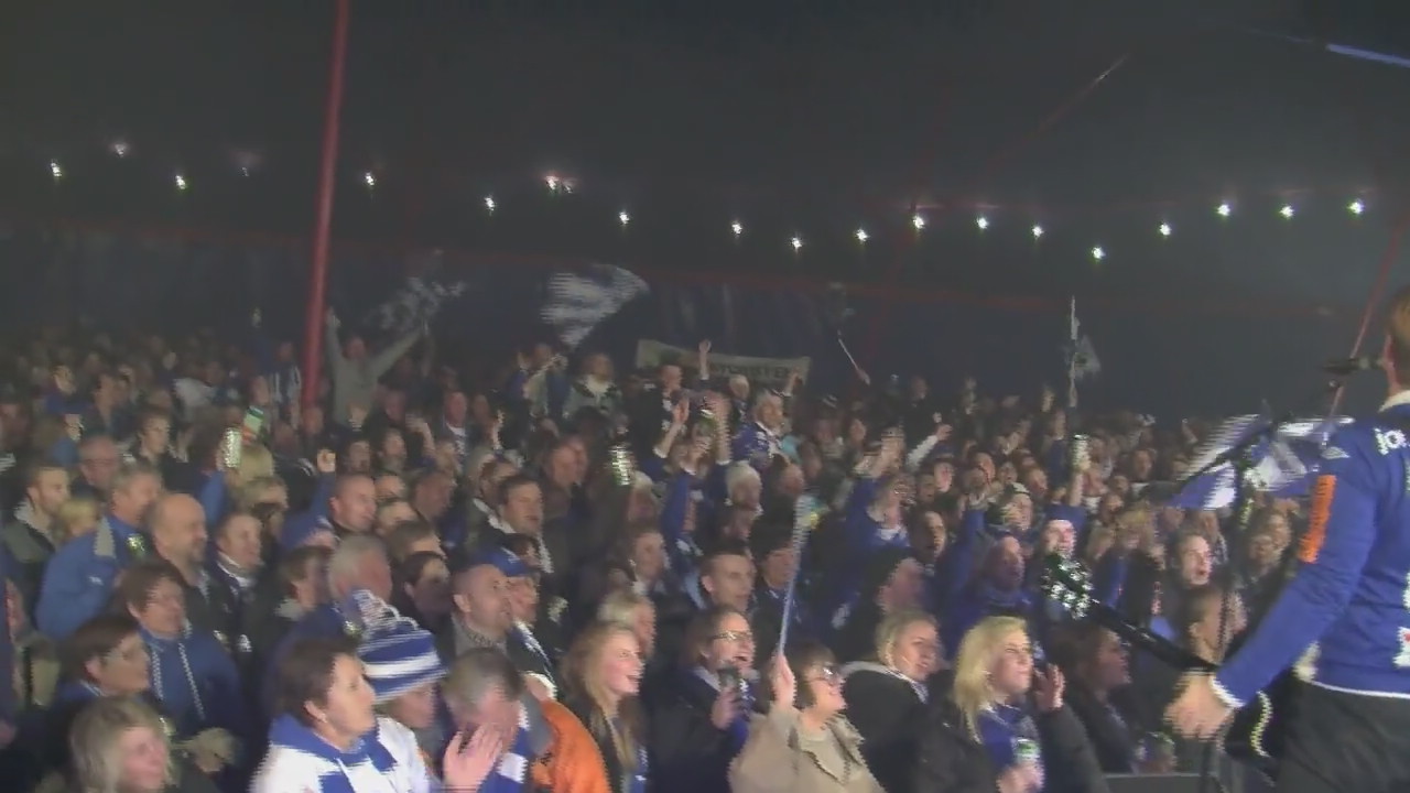 Supporterne i teltet-HD.mp4